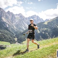 Markus Schlüß的照片