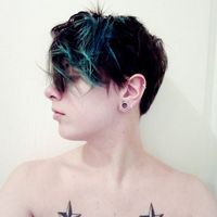 Mandine Hlltt's Photo