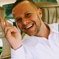 Matej Kurian的照片