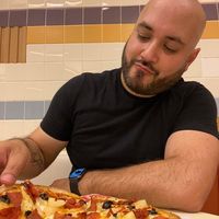 Oscar Gonzalo的照片