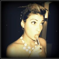 Elina Ushagi的照片