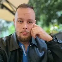 Milan Kajgana的照片