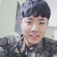 Ki Young Lee的照片