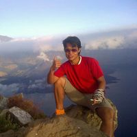 Ipin Trekker ipin's Photo