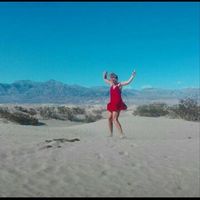 Lena Niya Van Well's Photo