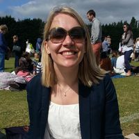 Emma Collins的照片