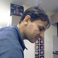 Artem Lebedev的照片