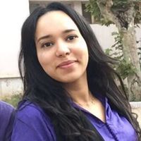 Leïla Ouellaj的照片