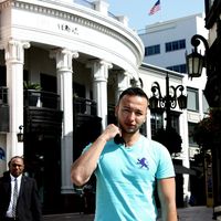 Misha Salay的照片