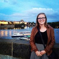 Haley Andres's Photo