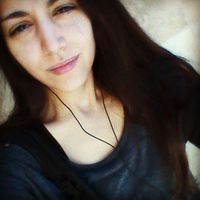 Lara Victory的照片