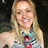 holly braddock's Photo