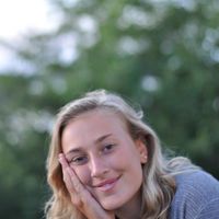 Haley Sheppard的照片