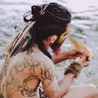 Hombre Pajaro's Photo