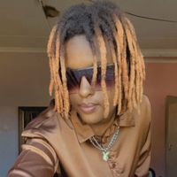 Mumbi Mbariah's Photo