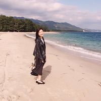 Alex Perrier's Photo