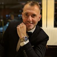 Roberto Ravone的照片