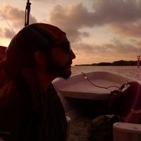 Eduardo Picos的照片