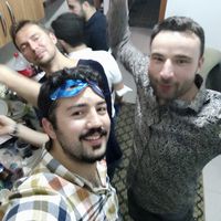 Hamza Stone的照片