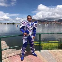 Fernando Bendezu的照片