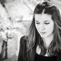 Emma Bourdon的照片