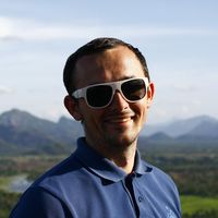 Alexander Shishkin的照片