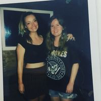 Elisha Lavelle's Photo