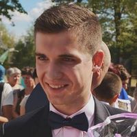 Roman Vakulchik的照片