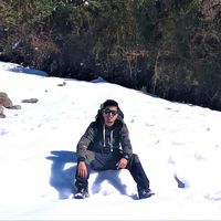 Pujan Magor的照片