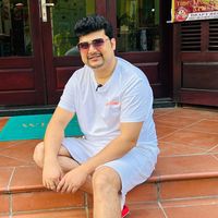 APURVA MAHANTO的照片