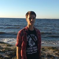 Anton Stolyarov的照片