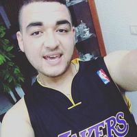 Yassine Price的照片