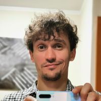 Adam Musiał的照片