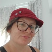 Jessica Komaromy的照片