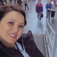 fatima Ghaffarii's Photo