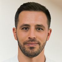 Devrim Güllü的照片