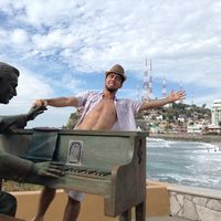 Uriel Emilio PéGa的照片