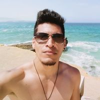 Junior Alexis Mesías的照片