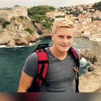 Noah Decker的照片