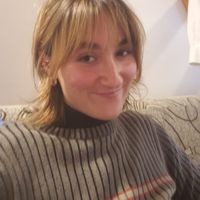 Louise Mahé's Photo