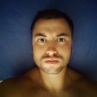 Hasan Hamit的照片