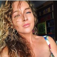 Roksolana Drogomyretska的照片