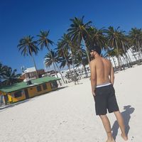 Roberto Leon's Photo