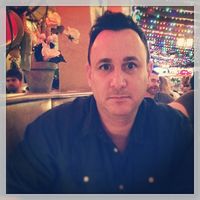 Kenneth George的照片