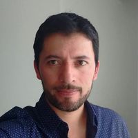 Alejandro Mora的照片