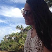 Carol Bomfim's Photo