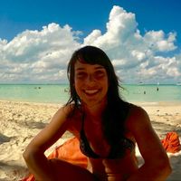 Cecilia Lombart's Photo