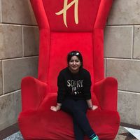 S A H A R luuyie的照片