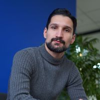 IRAJ SHARIF的照片