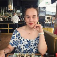 Barbara Ujvari's Photo